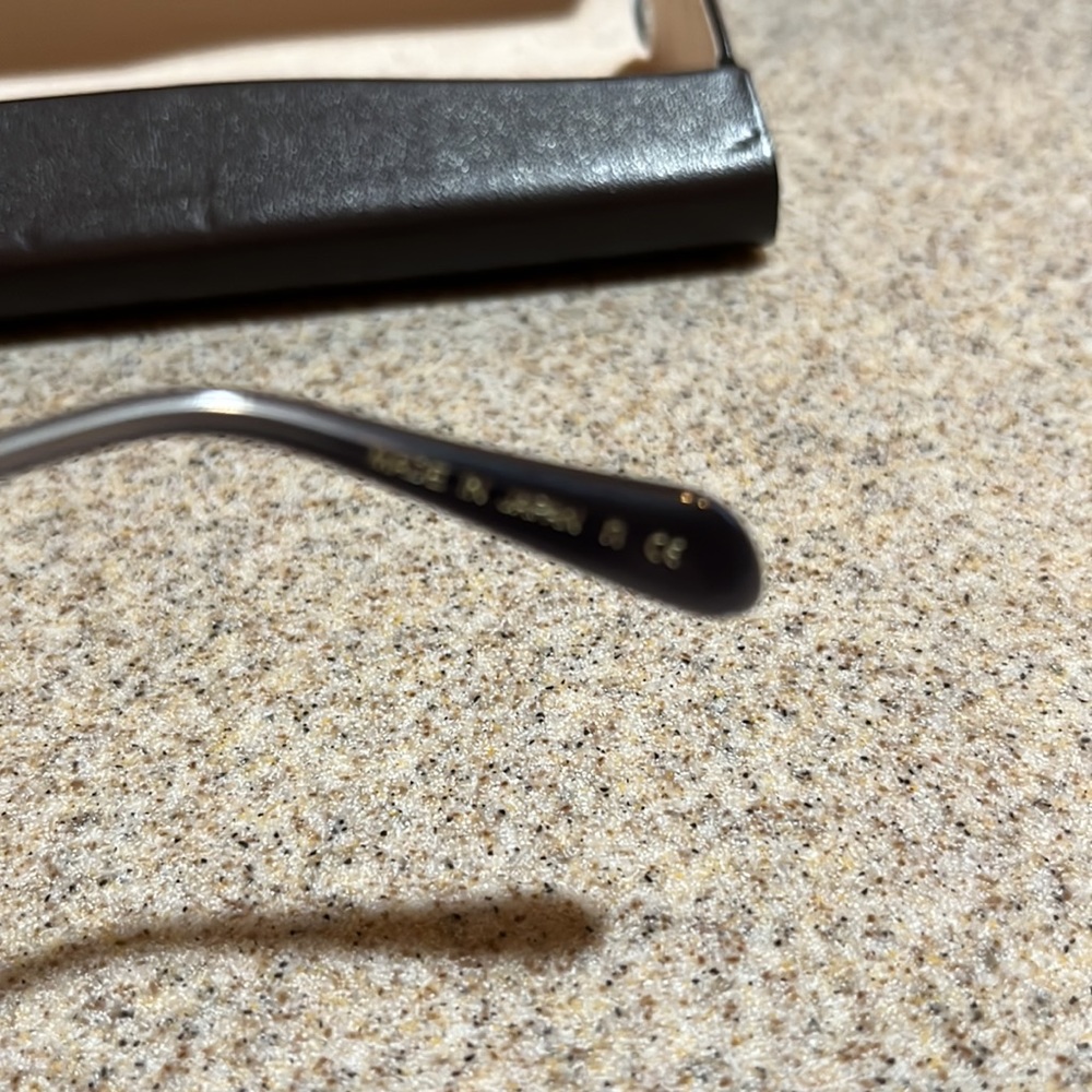 Oliver Peoples NWT Aviator Sunglasses Silver with black lenses Name- Rikson - Picture 8 of 10